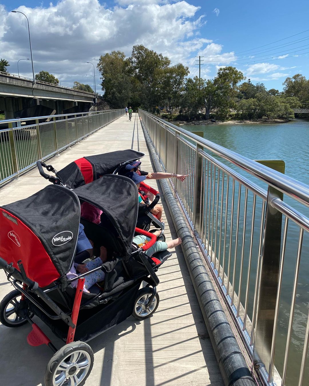 This morning one of the children showed an interest in birds as when they arrived to kindy they saw some birds eating on the driveway. 🦢🦜🕊🦅

We decided to take a walk in our 4-seater prams to the creek to see if we could find any birds 🦜🦆🦚

The children and educators walked along Currumbin Creek Road, crossing at the traffic lights 🚦 and made their way over to the pedestrian bridge. Here the children were able to see the beautiful view of the creek spotting lots of birds, native wildlife and the diggers working on the construction site 🚜👷🚧
☀️🌈🌿🐟🐠🦋🦆🐶
.
#childcare #4seaterpram #babies #juniors #walking #excerise #currumbin #movement #outdoors #currumbinwaters #pram #earlylearning #nationalqualitystandards #nationalqualityframework #aheadstartcentres
