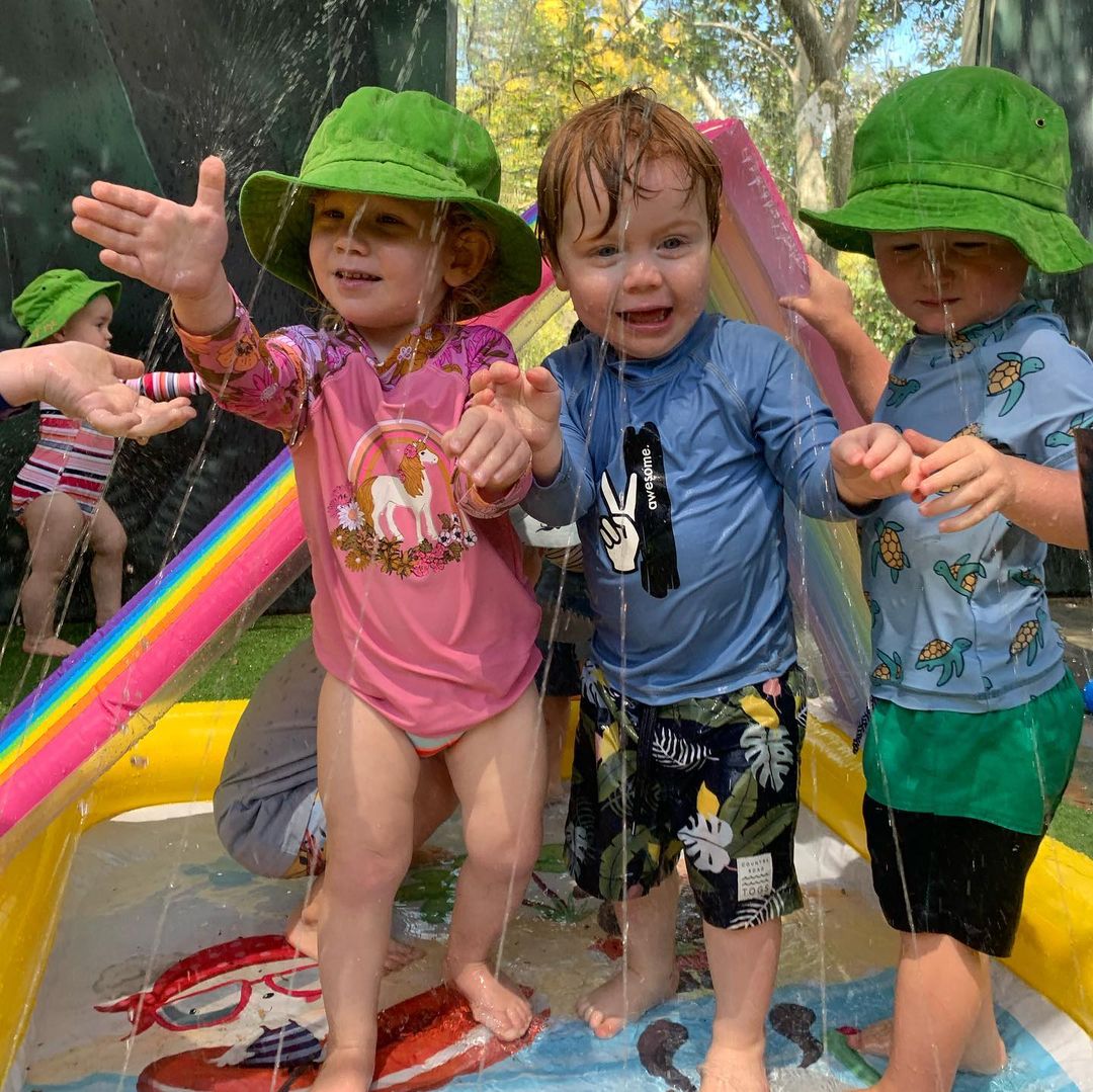 Water play fun at the Burleigh centre... this morning the children all navigated themselves around a fun water play set up in the yard, as they explored different pools and sprinkler 💦💦 #waterplay #fun #sun #springtime🌸 #sunsafety #sunsmart
